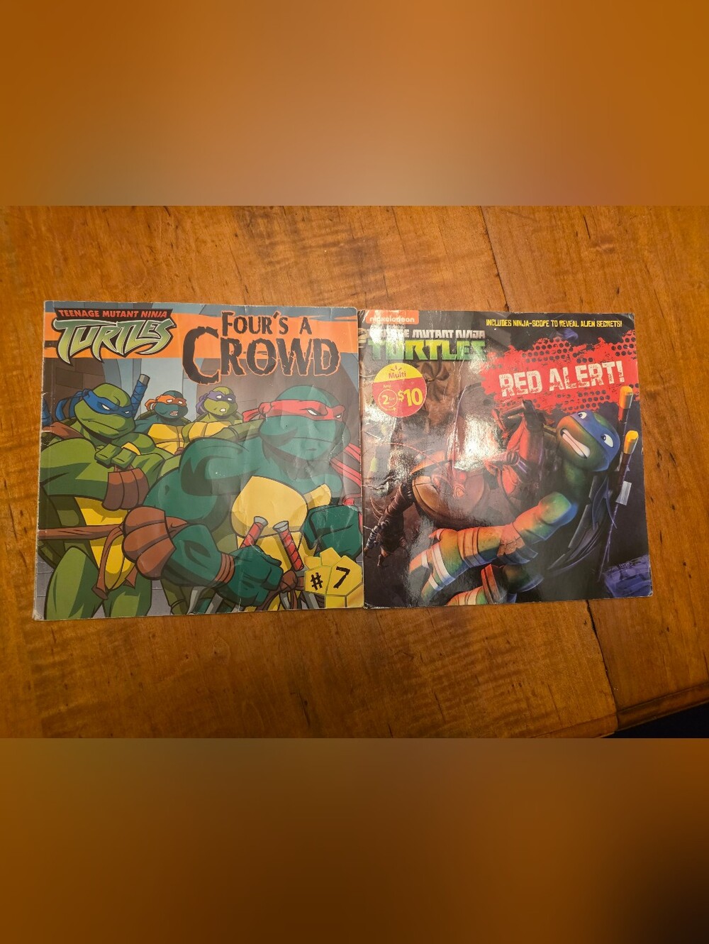 Teenage Mutant Ninja Turtles Four's A Crowd & Red Alert Pb Books